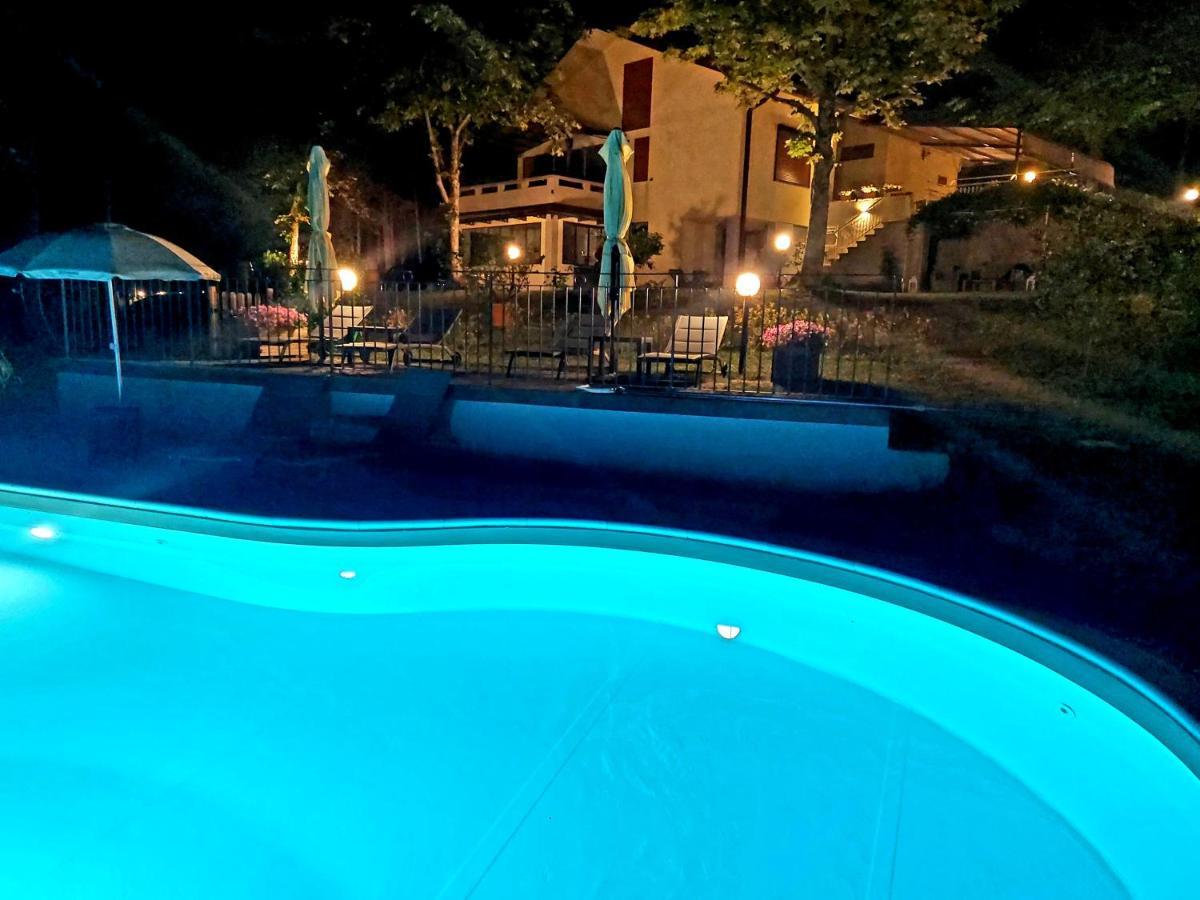 Villa Giuliana B&B Scarperia Bagian luar foto
